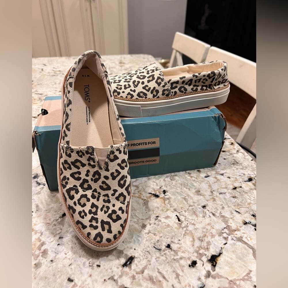 TOMS Parker Slip On Sneakers